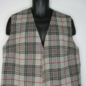 Vintage Mosbrook Gray Red Wool Plaid Vest Size 18 Women's Made in G Britain